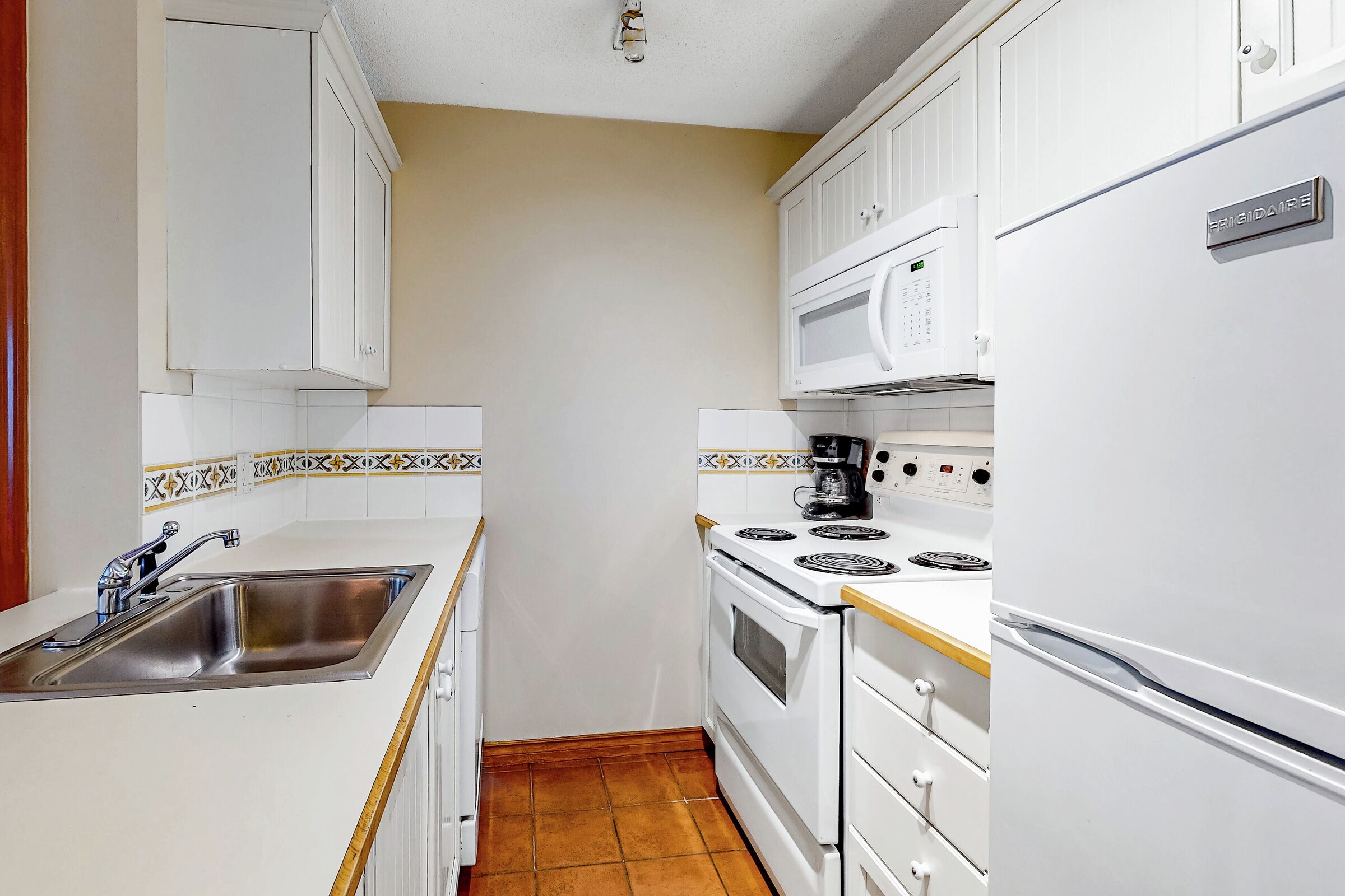 #126 - Kitchen