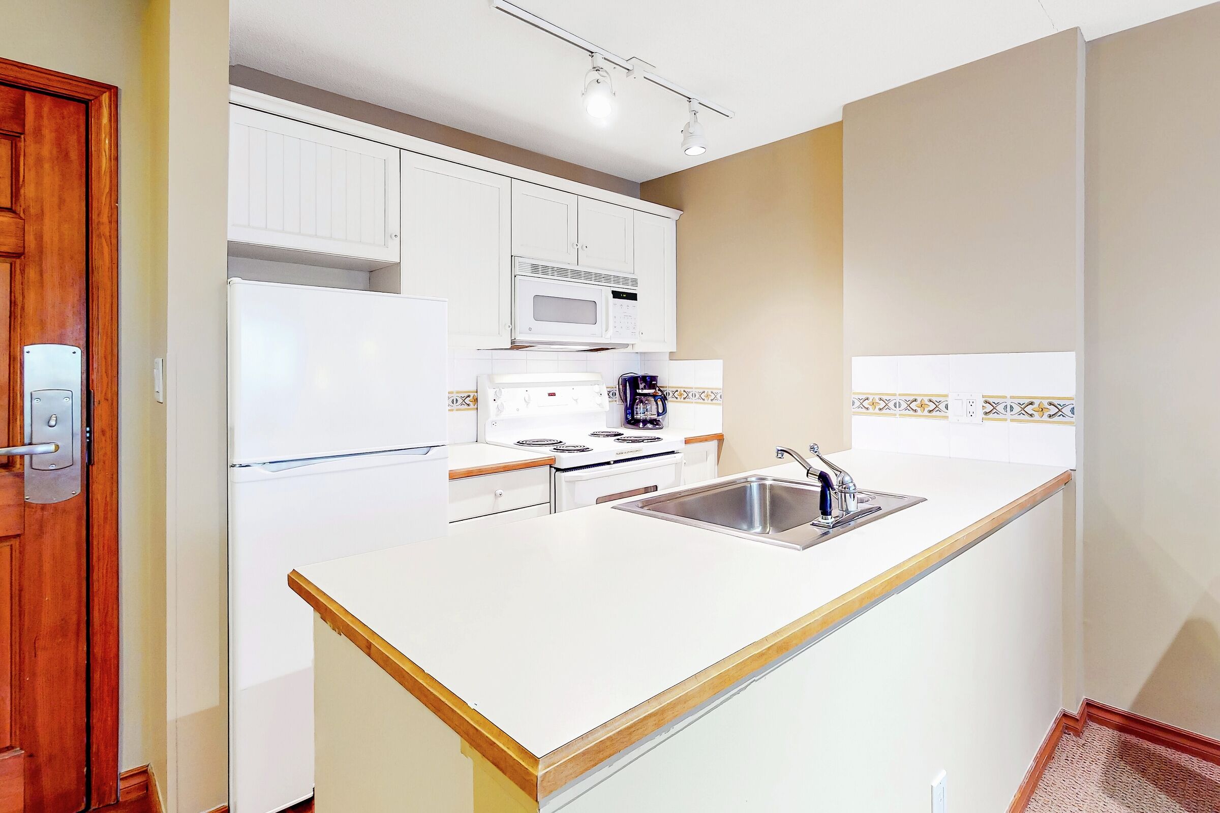 #225 - Kitchen