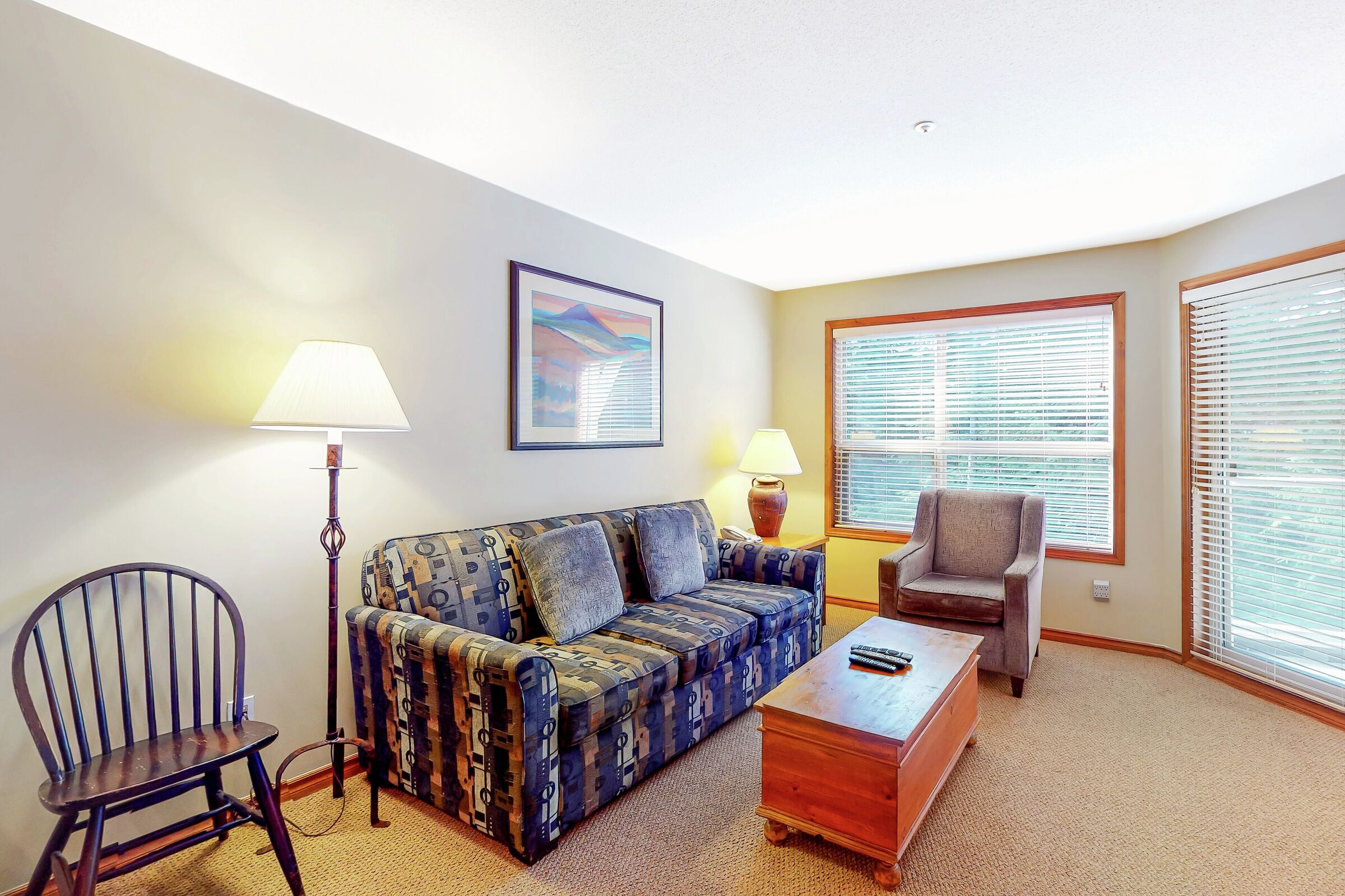 #225 - Living Area