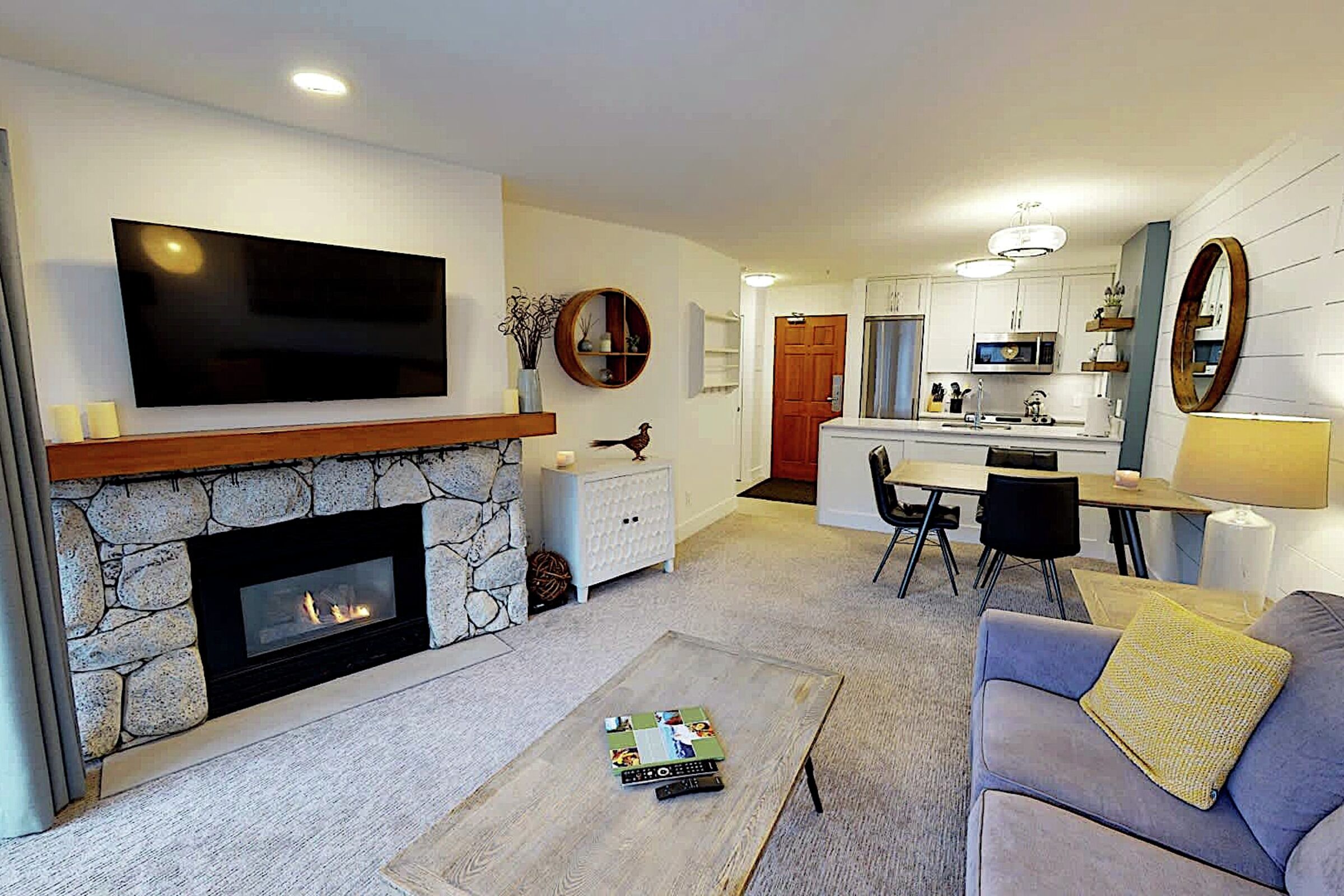 #305 - Living Area