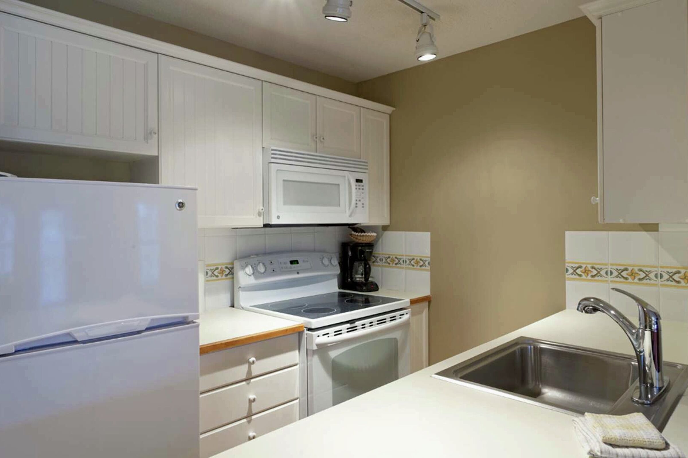 #357 - Kitchen