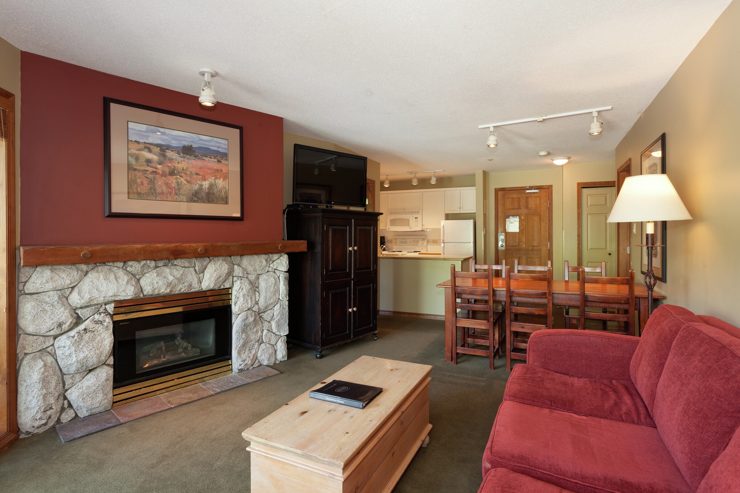 #339 - Living Room & Dining Room