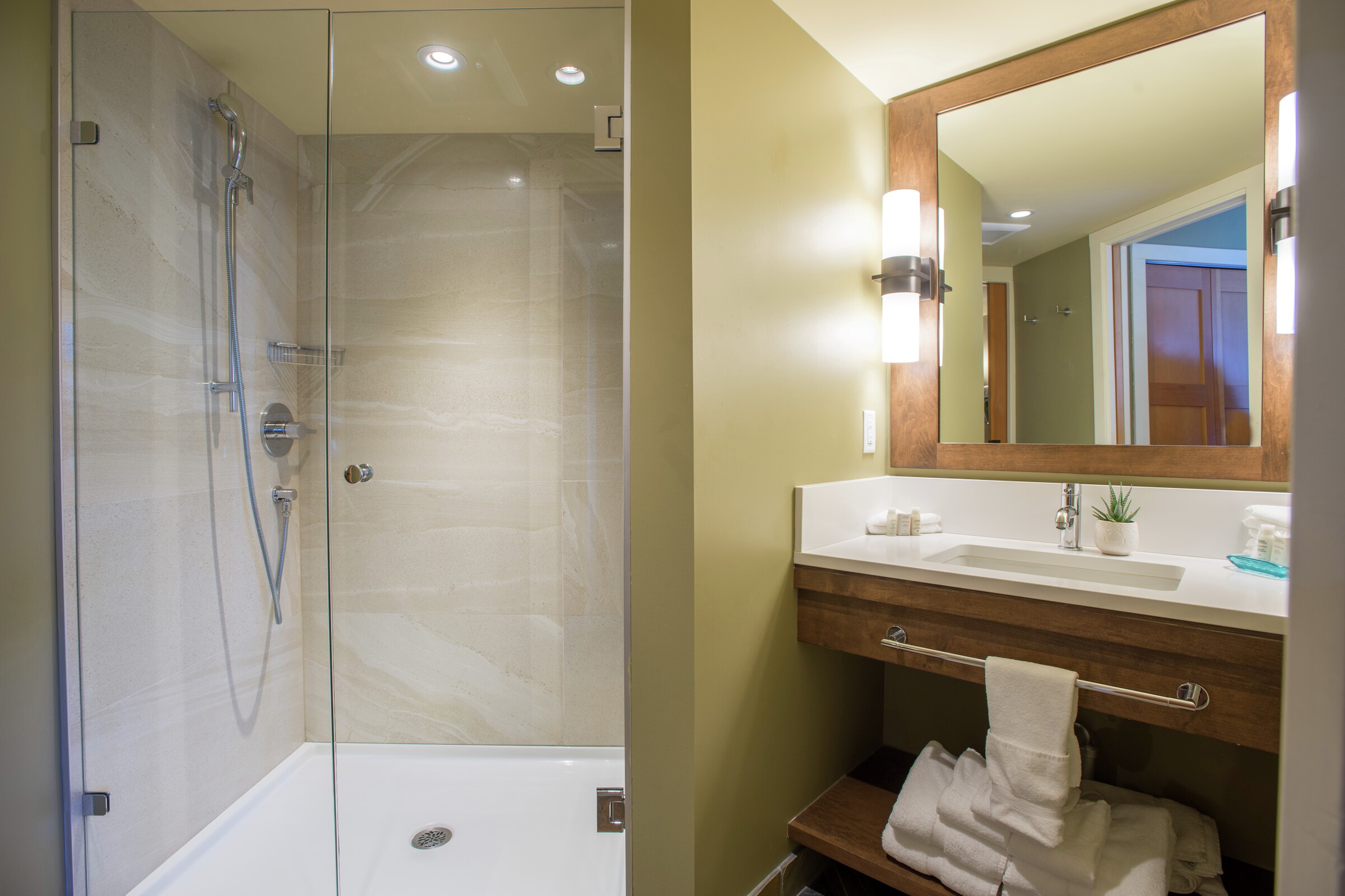 Master Ensuite Bathroom