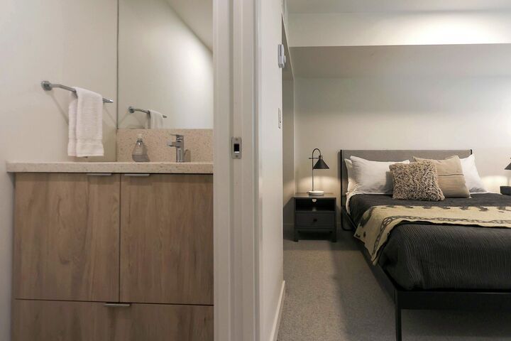 Loft Bedroom & Ensuite bathroom