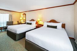 2 Queens - Hotel Room Sleeping Area