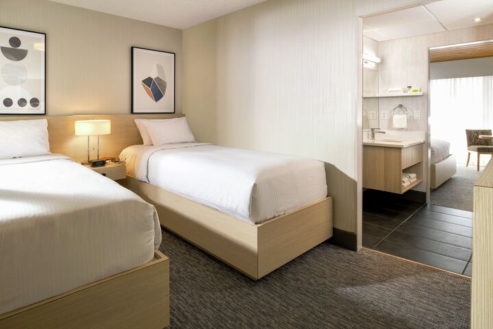 Premium - Run of the House - Guest Room