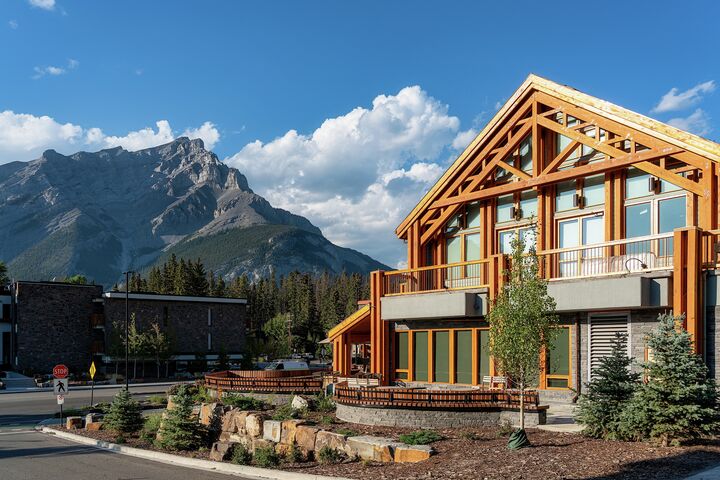 Otter Hotel