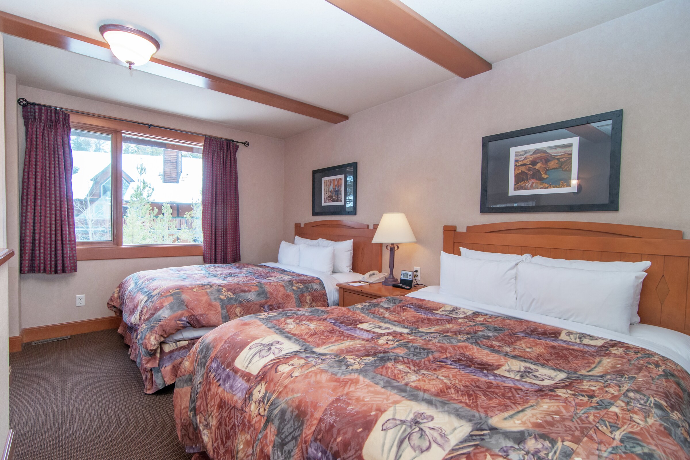 Premier 2 Bdrm w/ Loft - Bedroom