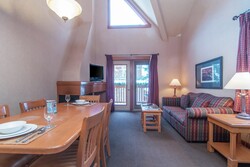Premier 2 Bdrm w/ Loft - Living Room & Dining Room