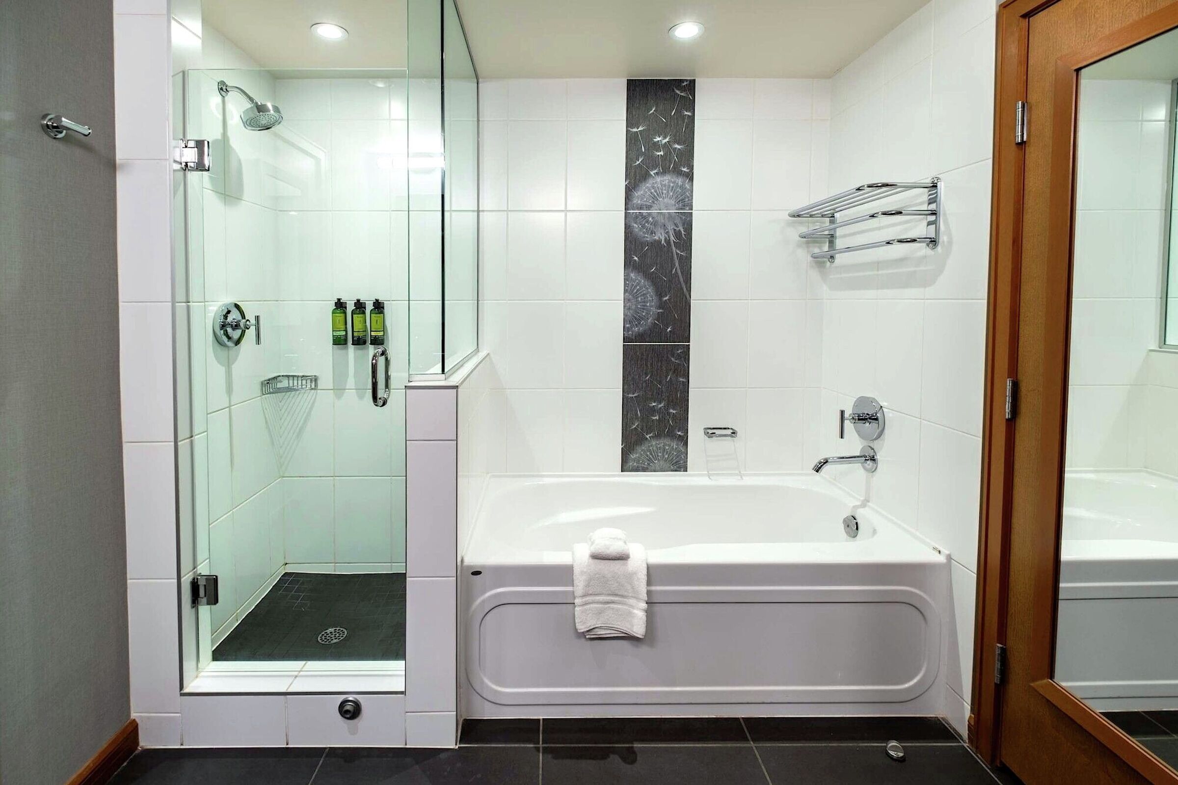 2 Bdrm Suite Master Ensuite Bathroom