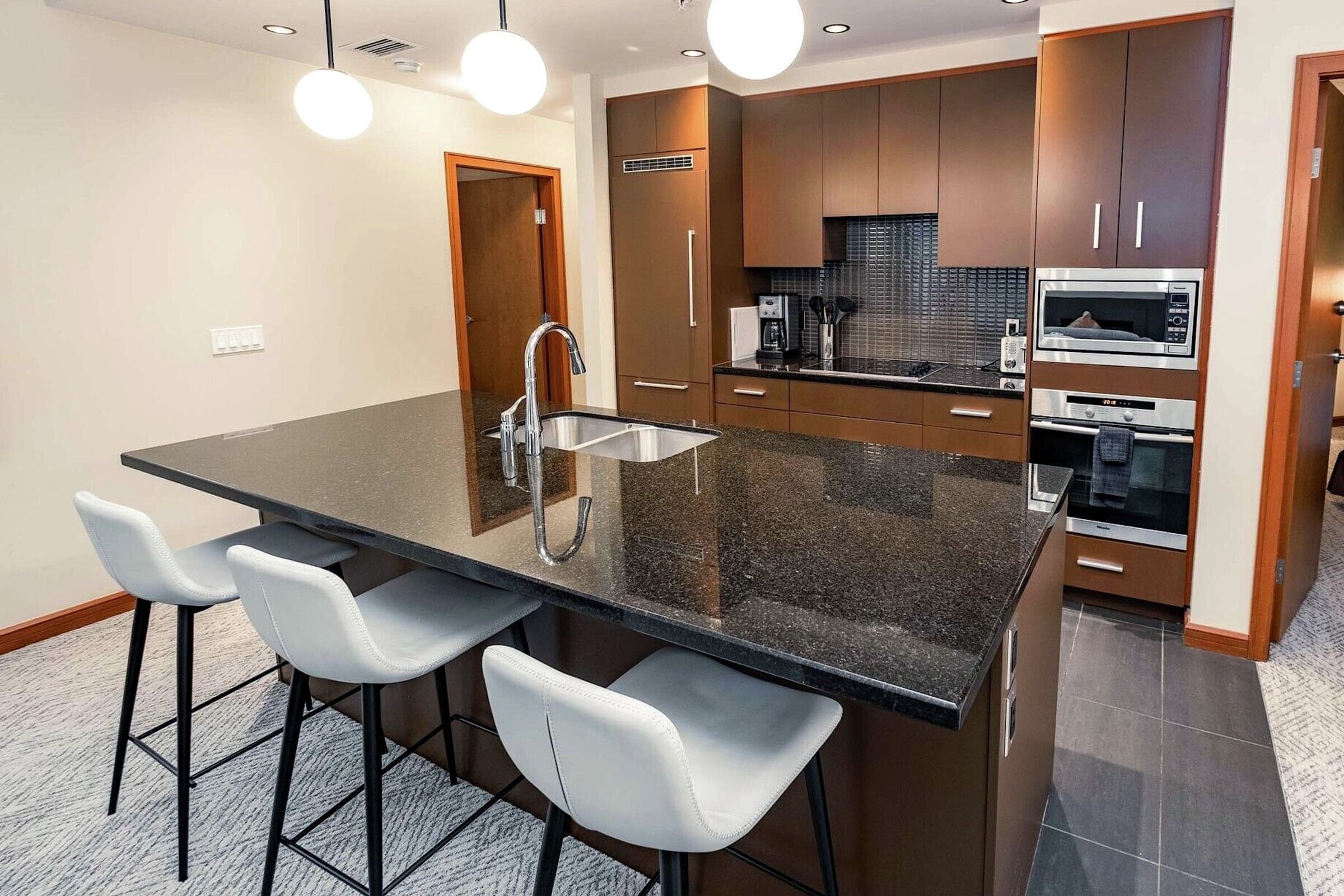 2 Bdrm Premium Suite Kitchen