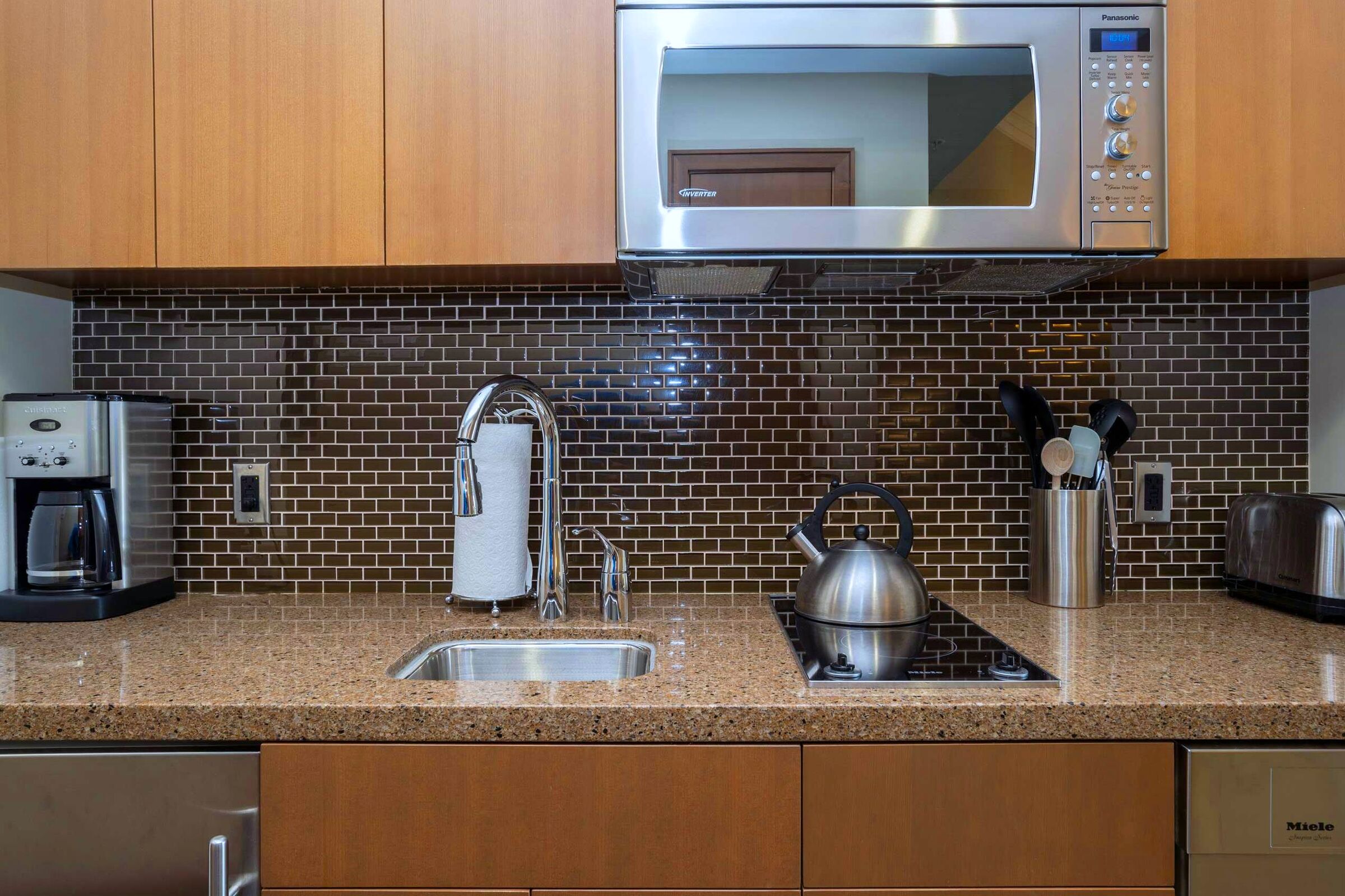 Classic - Studio Premium Kitchenette
