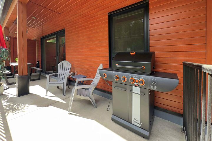 #4101 - Al's Escape - Patio with BBQ