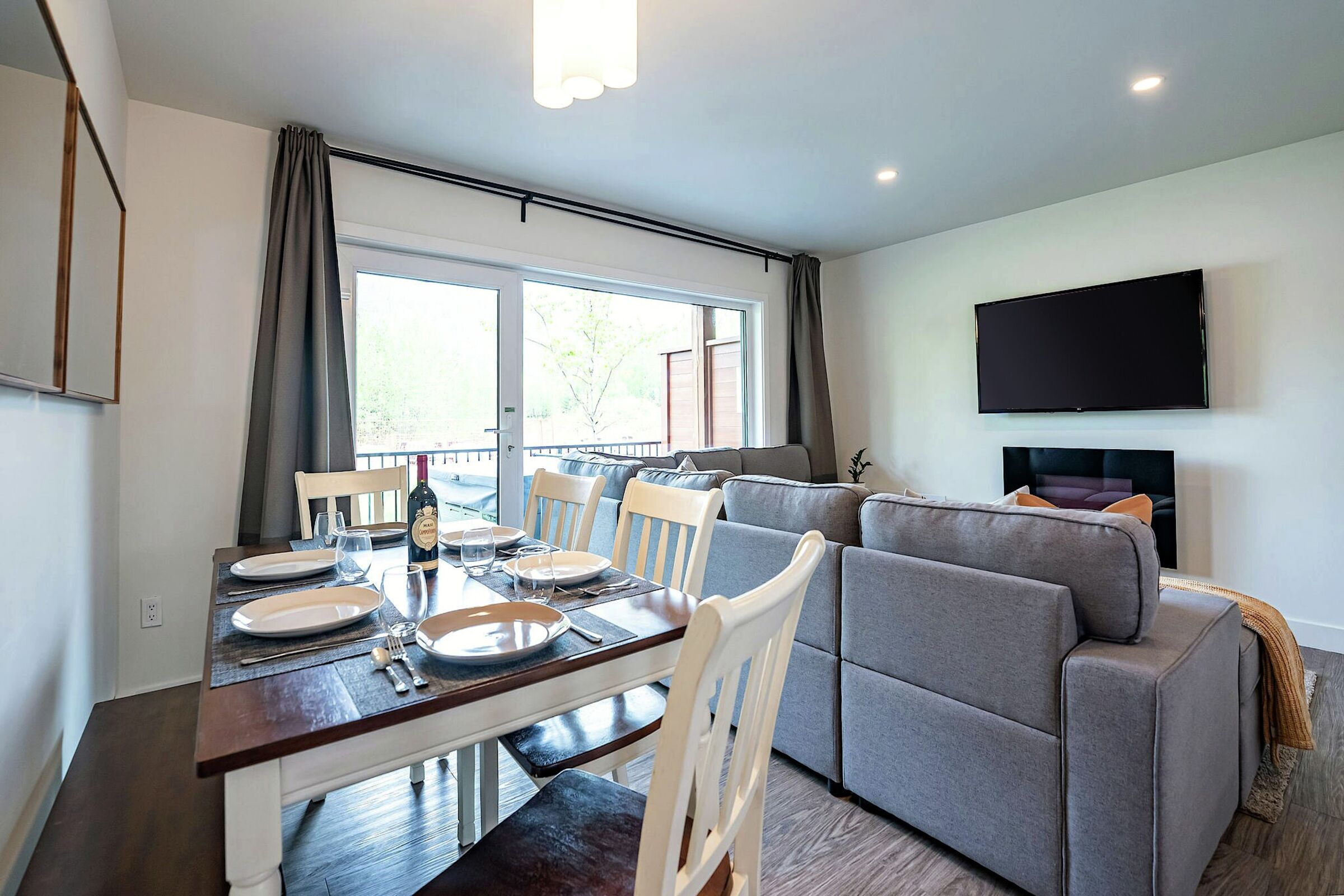 #1101 - Dining Area & Living Area