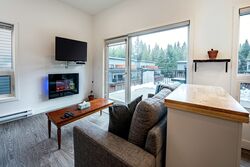 #2200 - Living Area