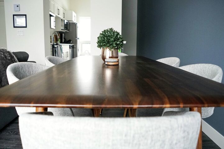 #2201 - The Revy Den - Dining Area