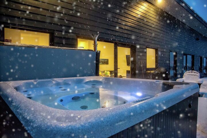 #2204 - Kasper's Den - Balcony with Hot Tub