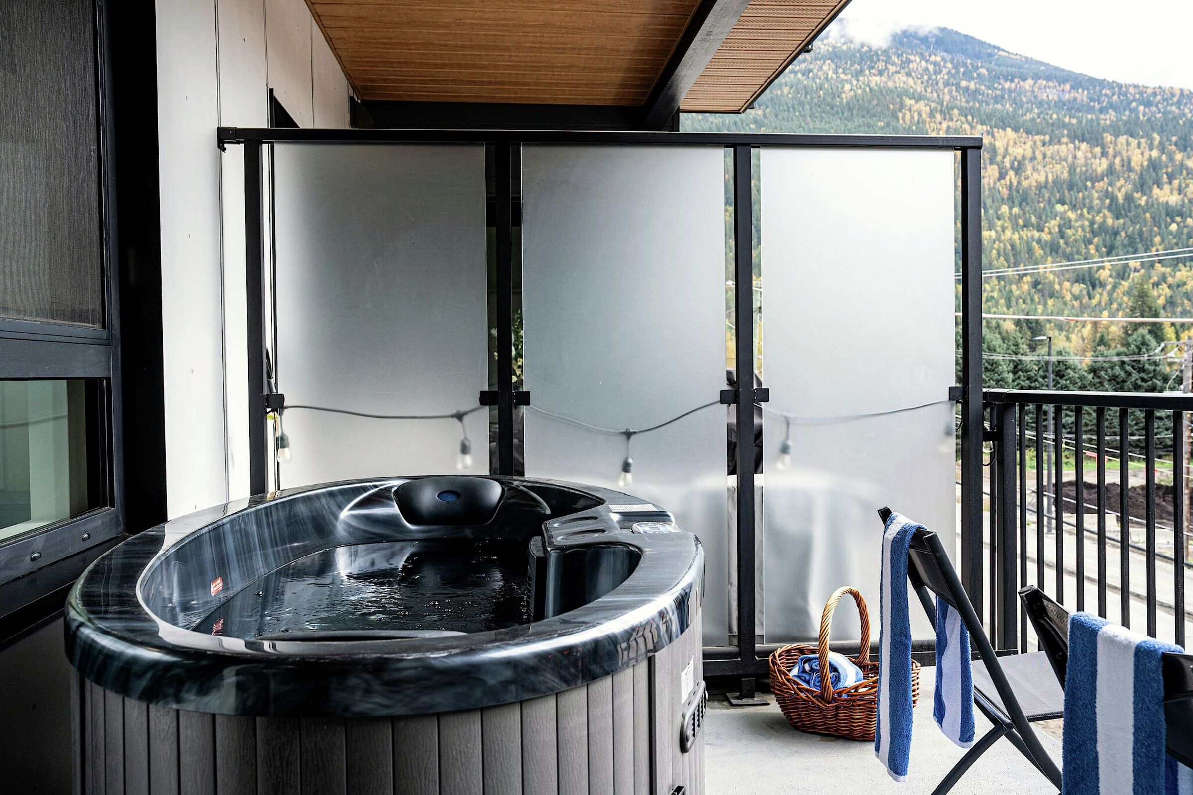 Balcony with Hot Tub