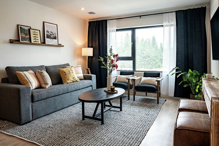 #2308 - The Selkirk House - Living Area