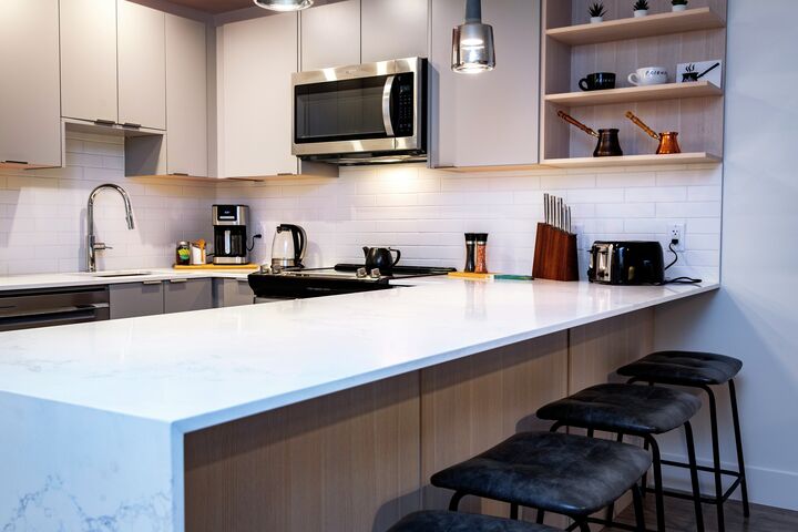 #1306 - Separate Reality Retreat - Kitchen