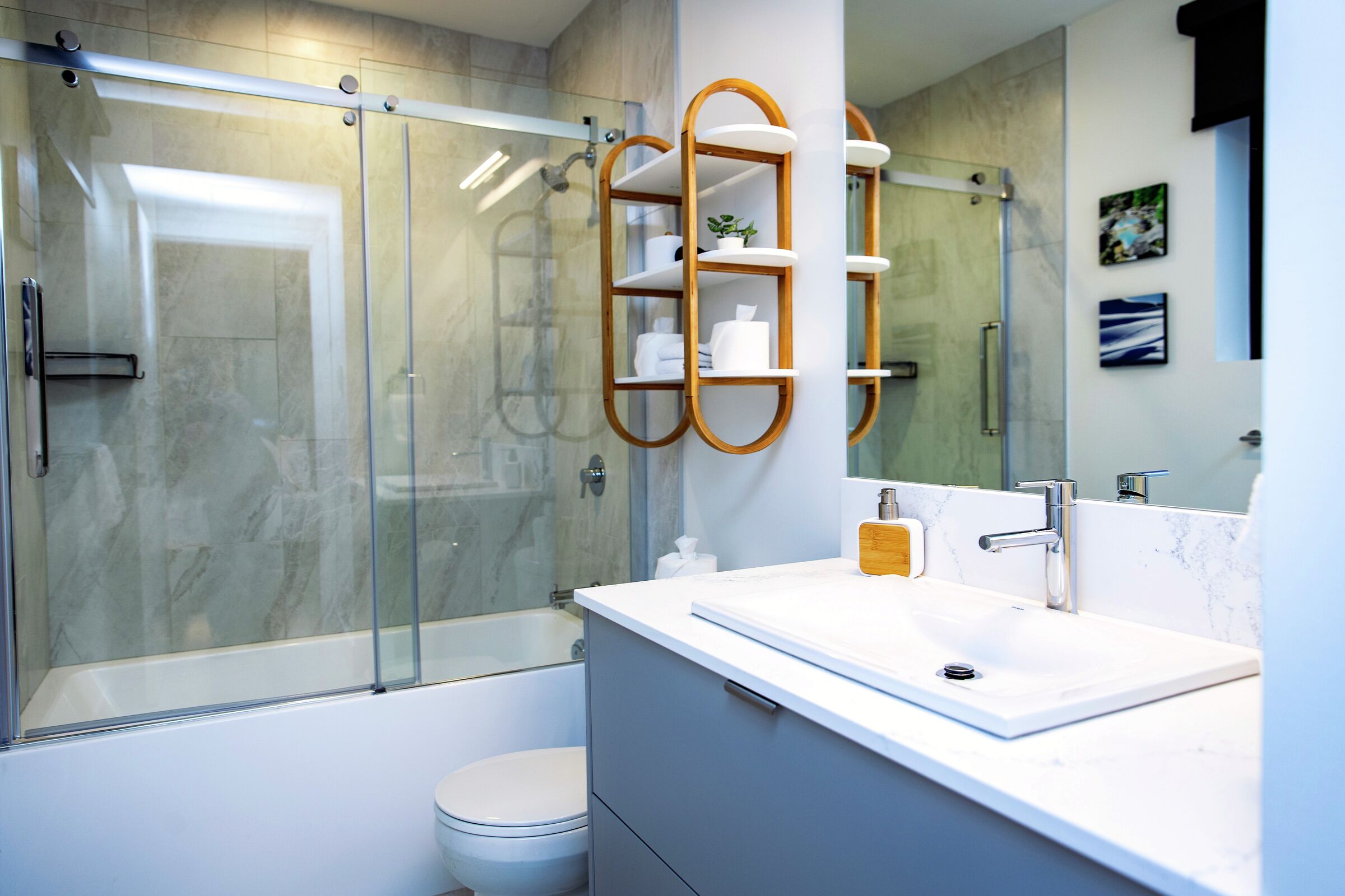 #1306 - Master Ensuite Bathroom