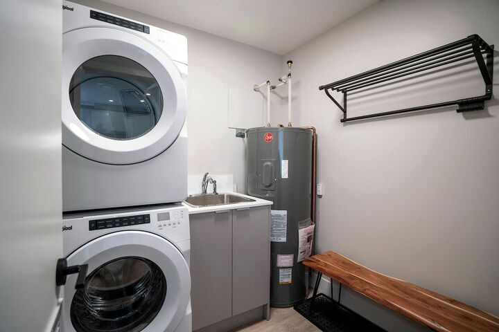 #2307 - Northern Exposure - Laundry Room