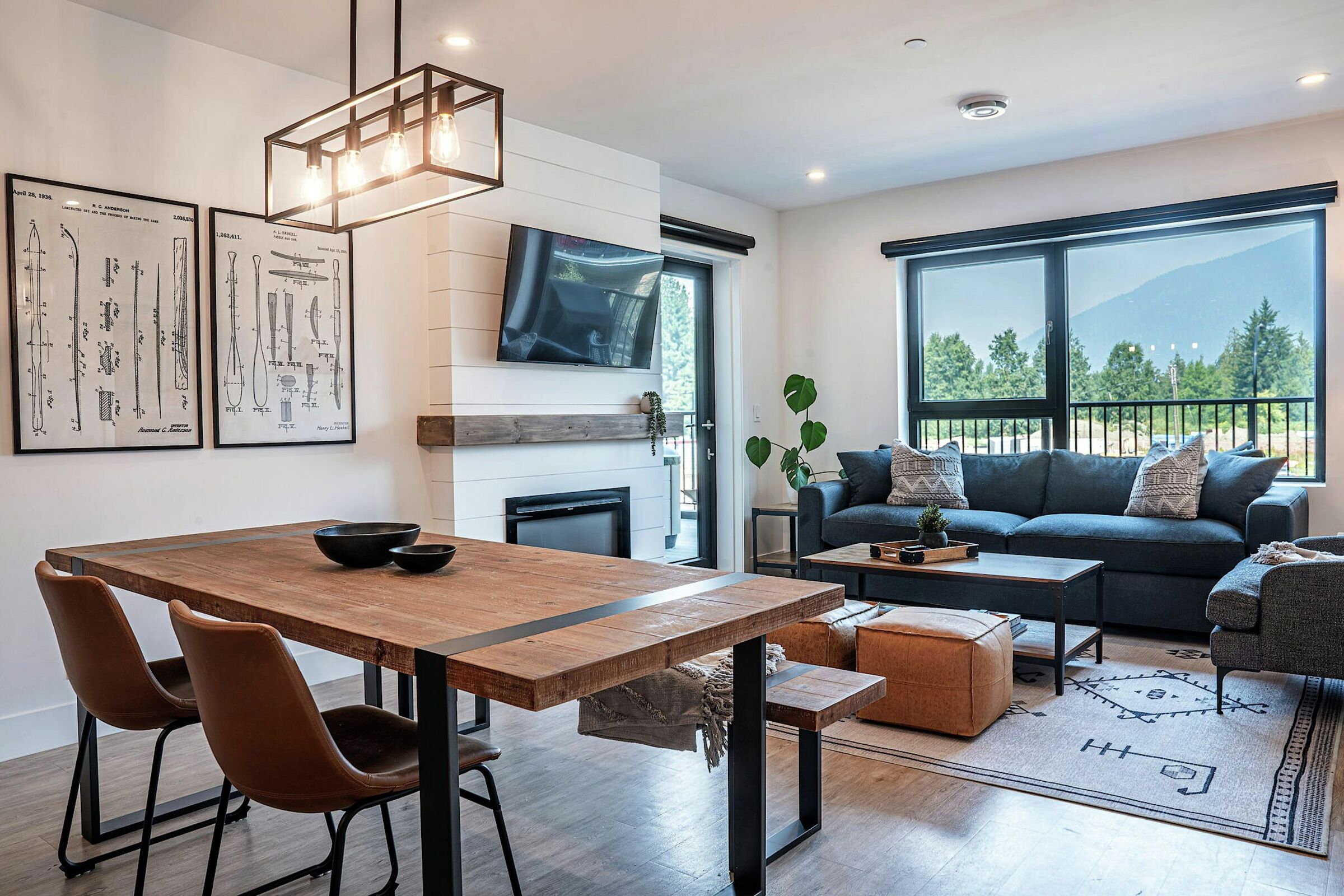 #2202 - Dining Area & Living Area