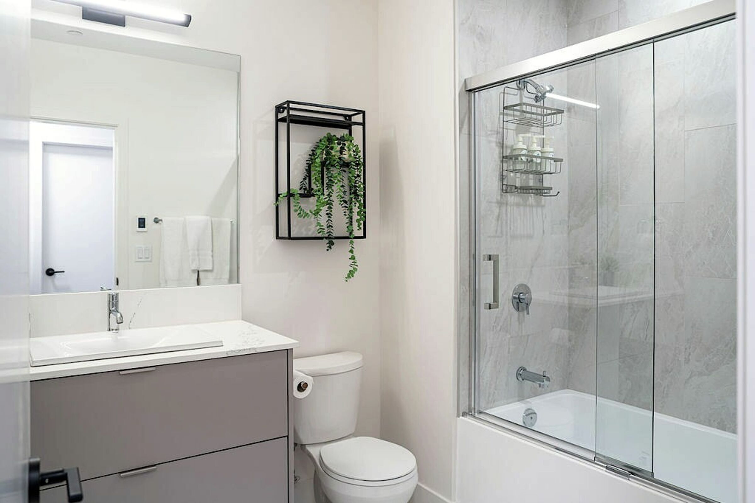 #2206 - Bathroom