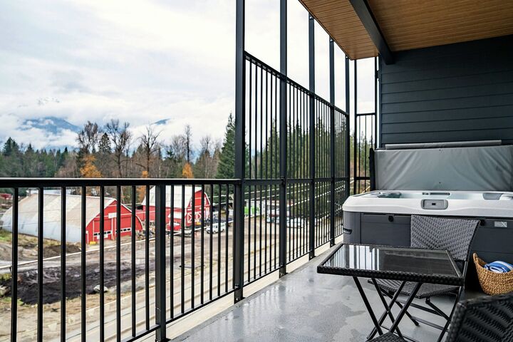 #2403 - Bogey Bear's Penthouse - Balcony with Hot Tub