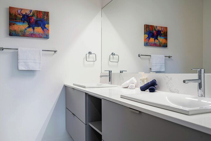 #2403 - Bogey Bear's Penthouse - Master Ensuite Bathroom