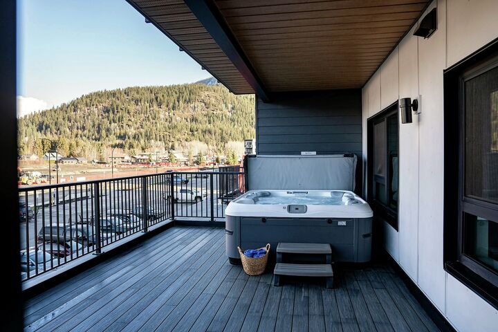 #3206 - Villa 23 Cabot Peaks - Balcony with Hot Tub