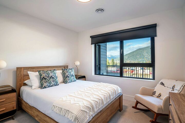 #3310 - Drop in Condo - Bedroom
