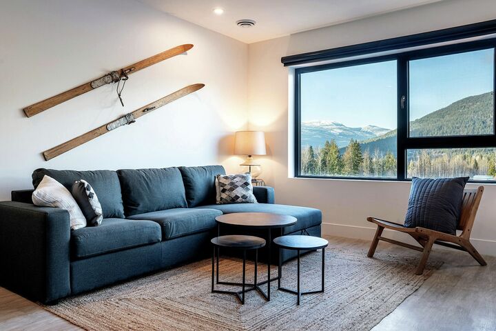 #3310 - Drop in Condo - Living Area