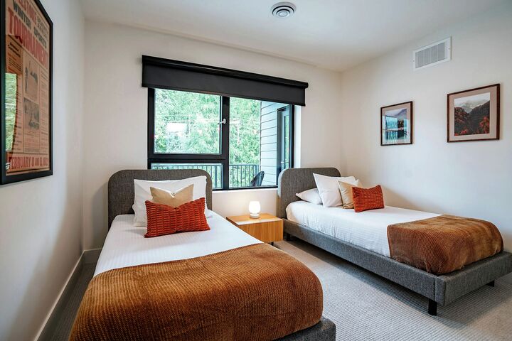 #3311 - Serenity Now - Bedroom