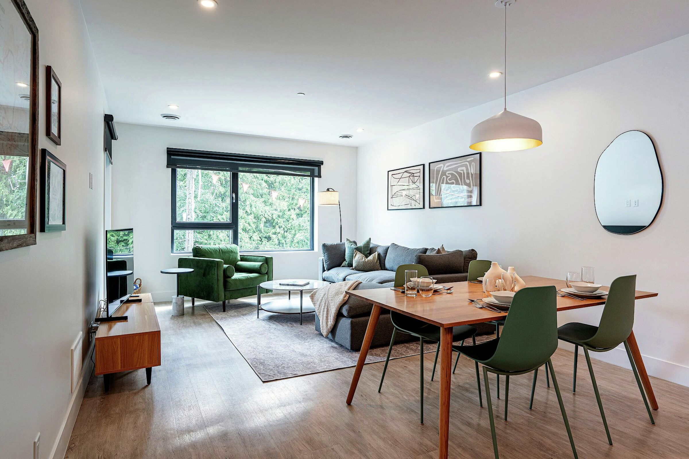 #3311 - Dining Area & Living Area