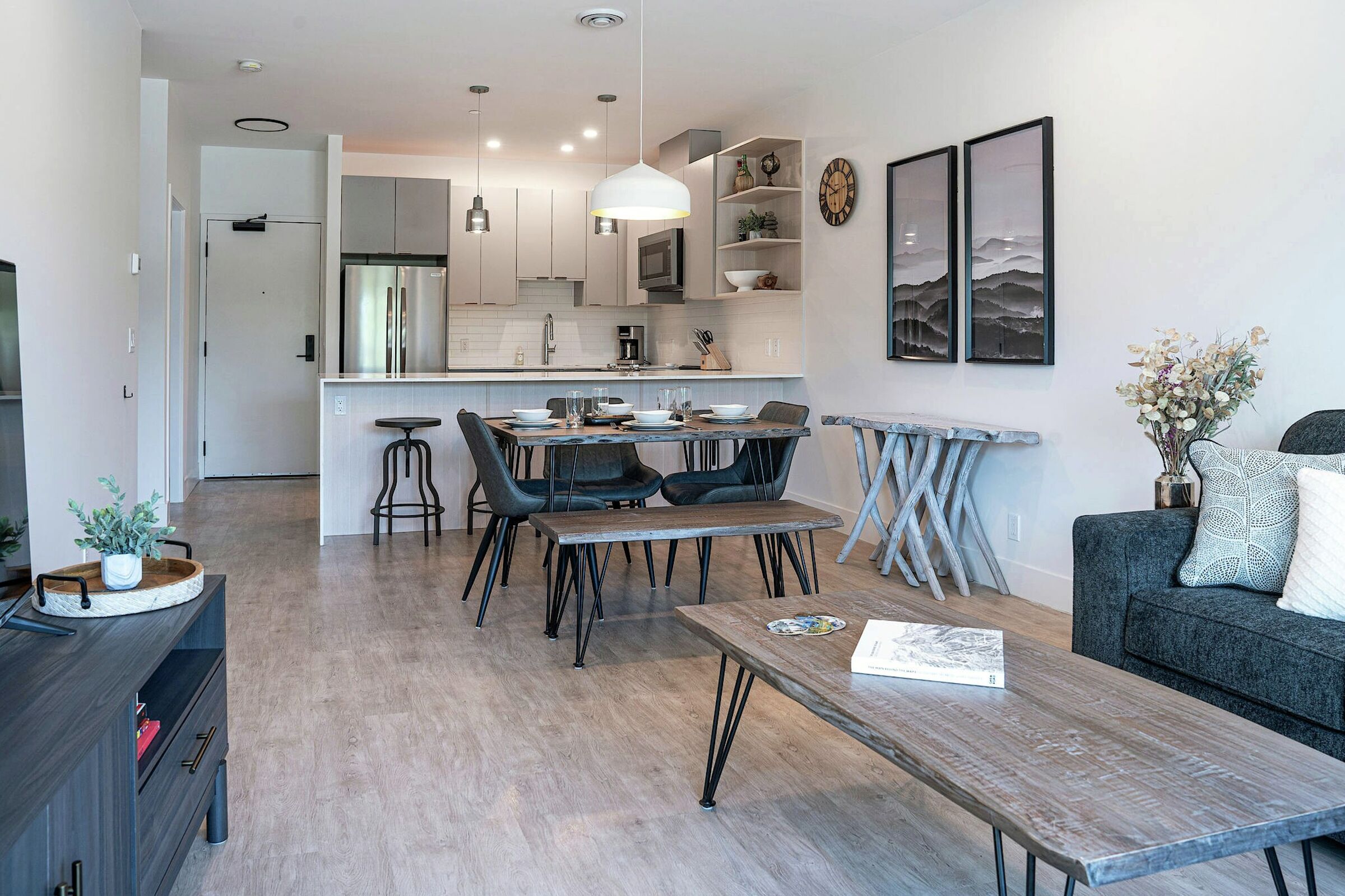 #3410 - Living Area, Dining Area & Kitchen