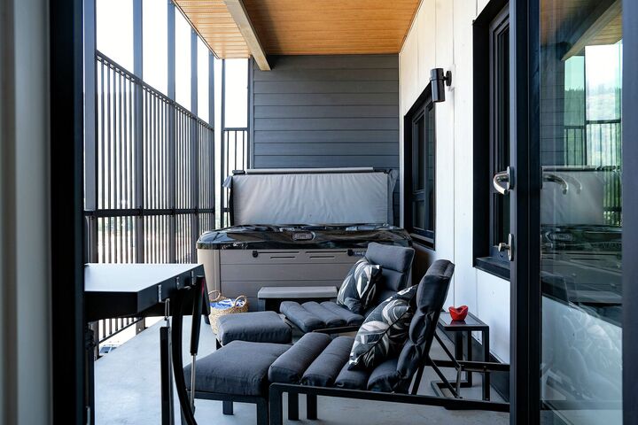 #3410 - Slopes and Greens - Balcony with Hot Tub