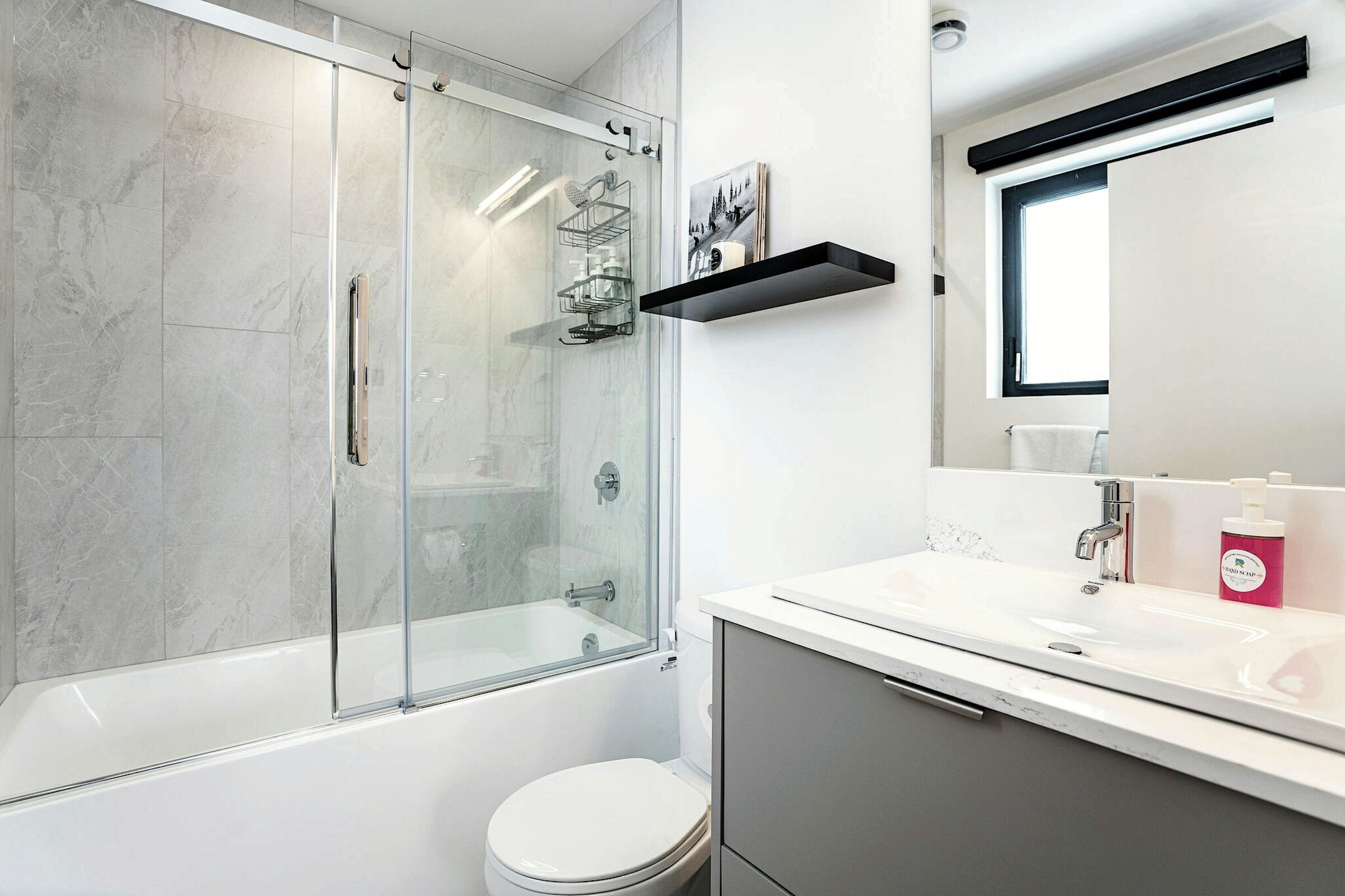 Master Ensuite Bathroom