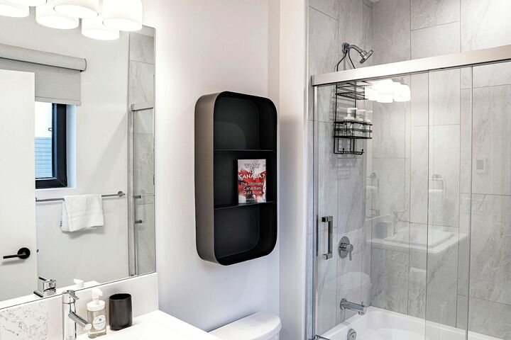 #2312 - Farwell's Spike - Bathroom
