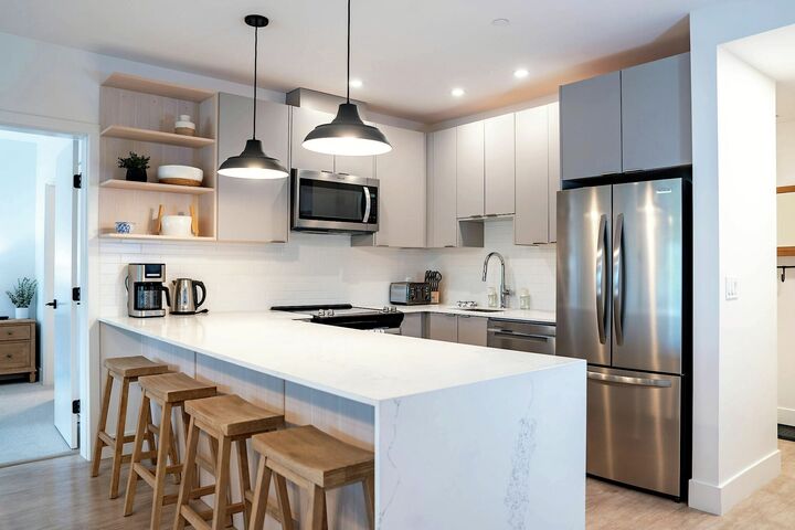 #2312 - Farwell's Spike - Kitchen