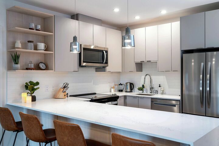 #4201 - Hemlock Hangout - Kitchen
