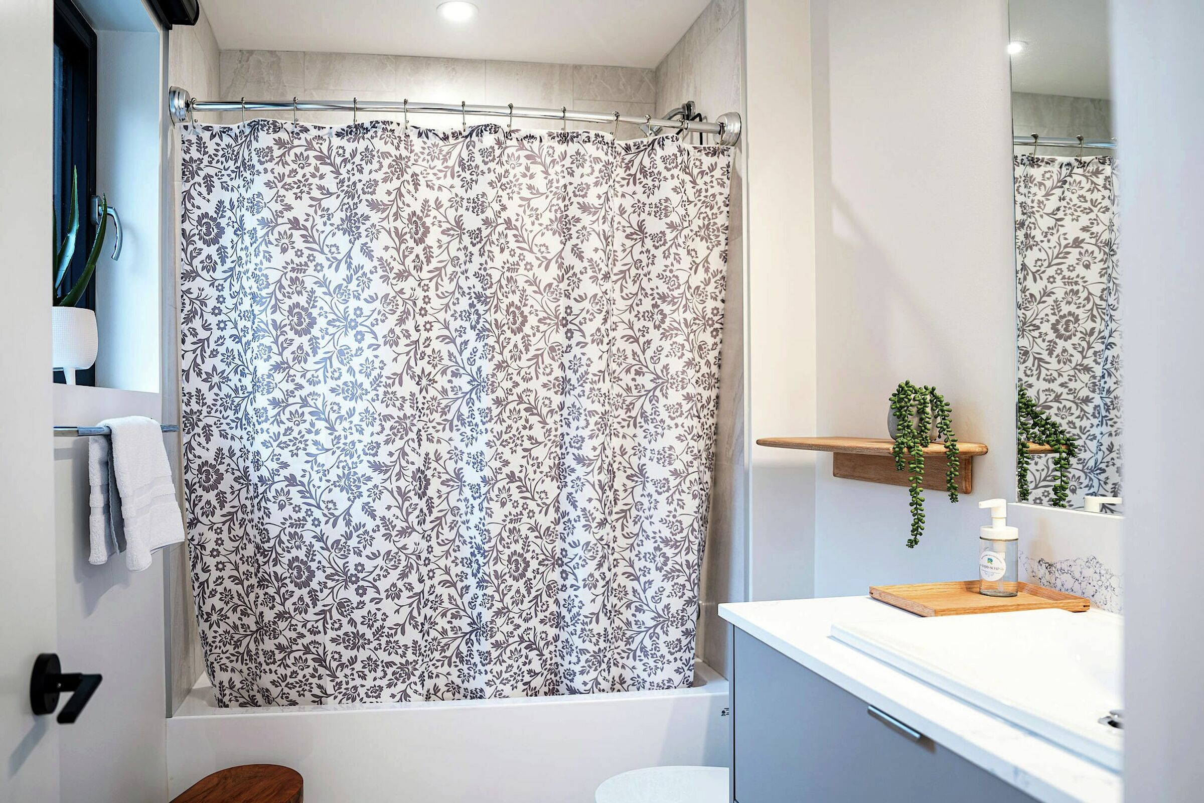 Master Ensuite Bathroom