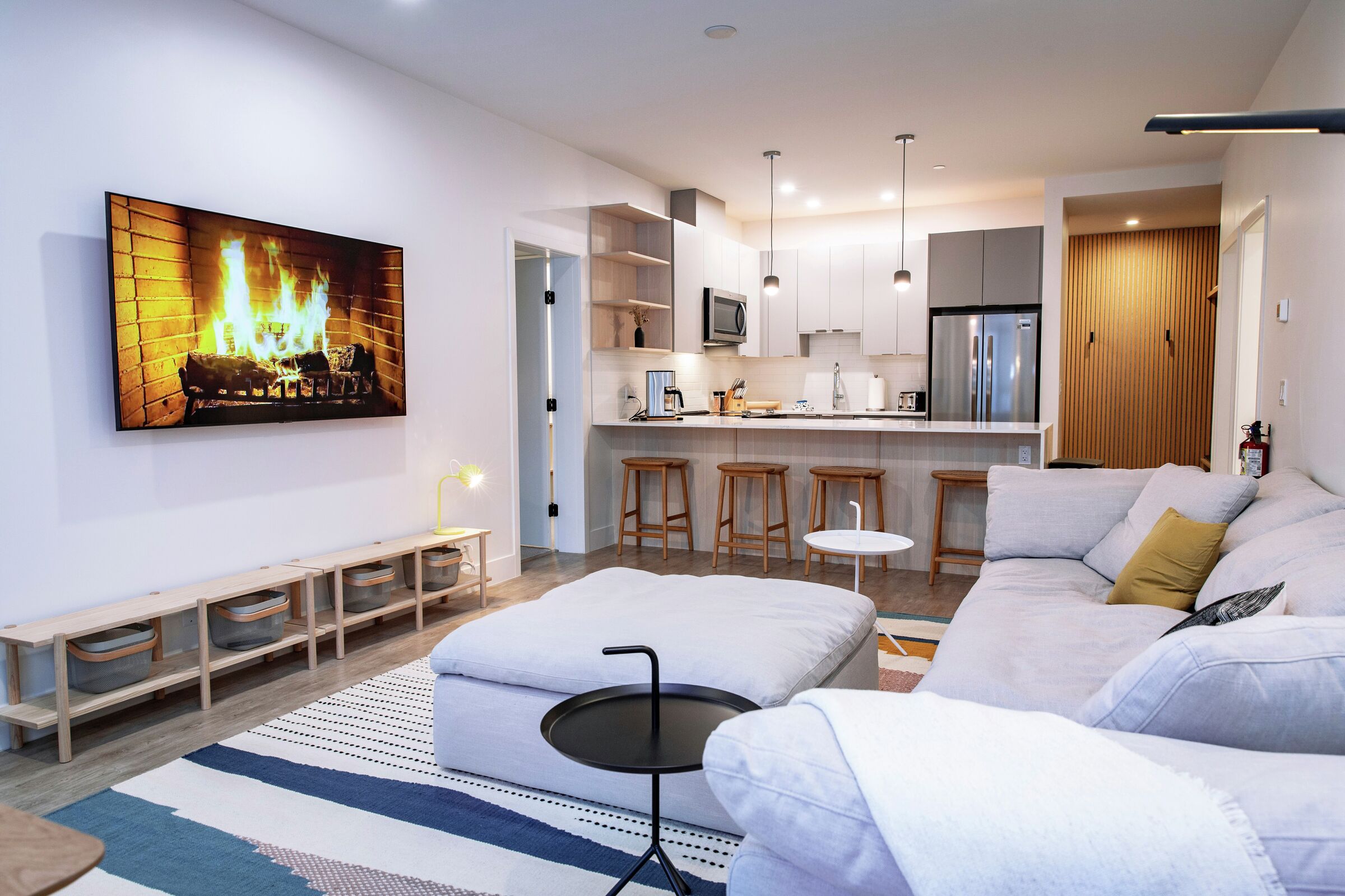 #4406 - Living Area & Kitchen