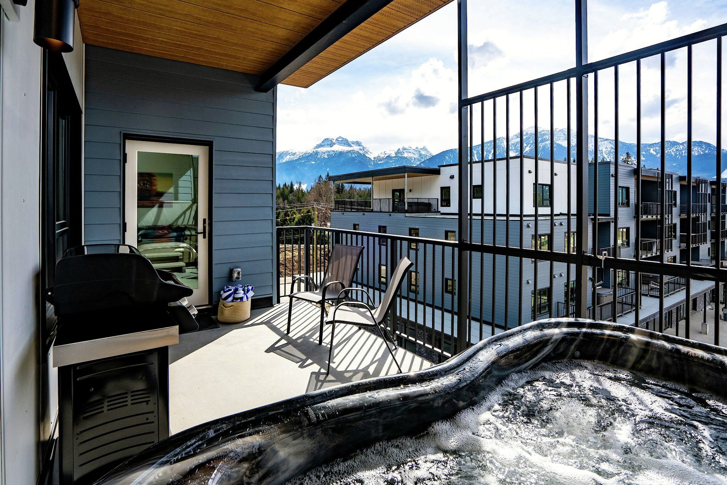 #1403 - Balcony with BBQ and Hot Tub