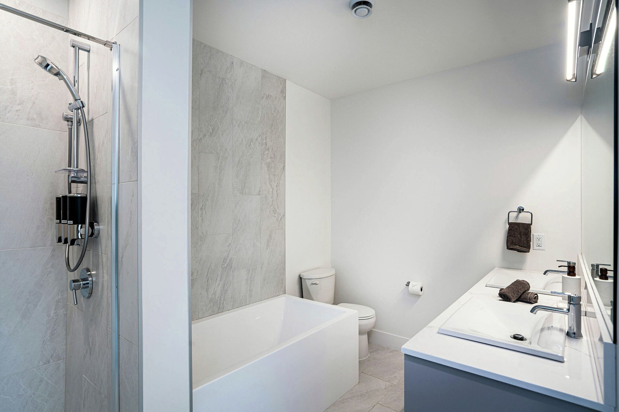#1403 - Bathroom