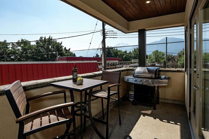 #204 - Downunder Mountain Retreat - Balcony with BBQ