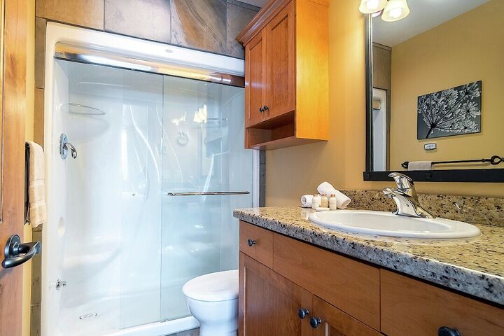 #4-507 - Master Ensuite Bathroom