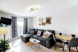 #401B - Hilltop Hideaway Suite - Studio Living Area