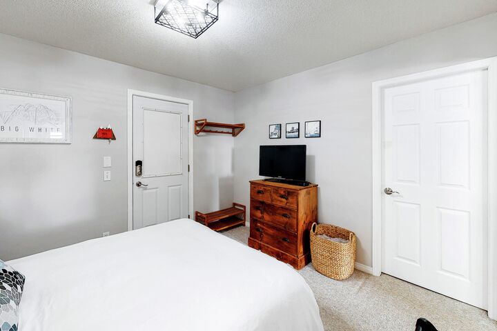 Studio Bedroom
