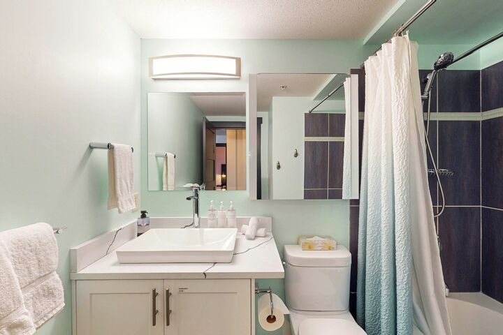 #204 - Bathroom
